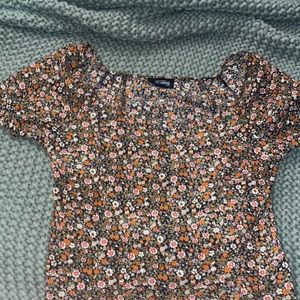 Floral print blouse